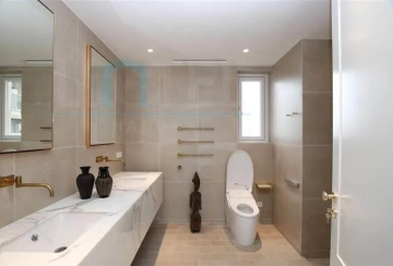 Rm 18A No 3 Chevalier Place(7)