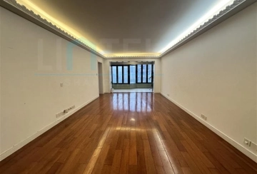 Rm 18B No 1 Grand Plaza