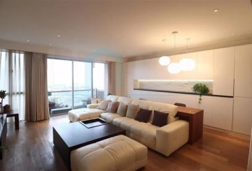 Rm 18B No 3 Chevalier Place