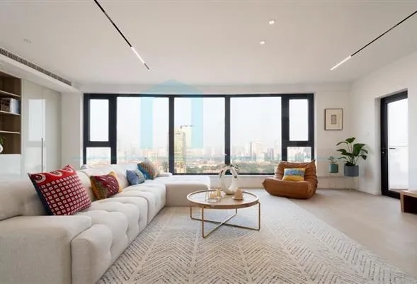 Rm 18B No C Ming Garden