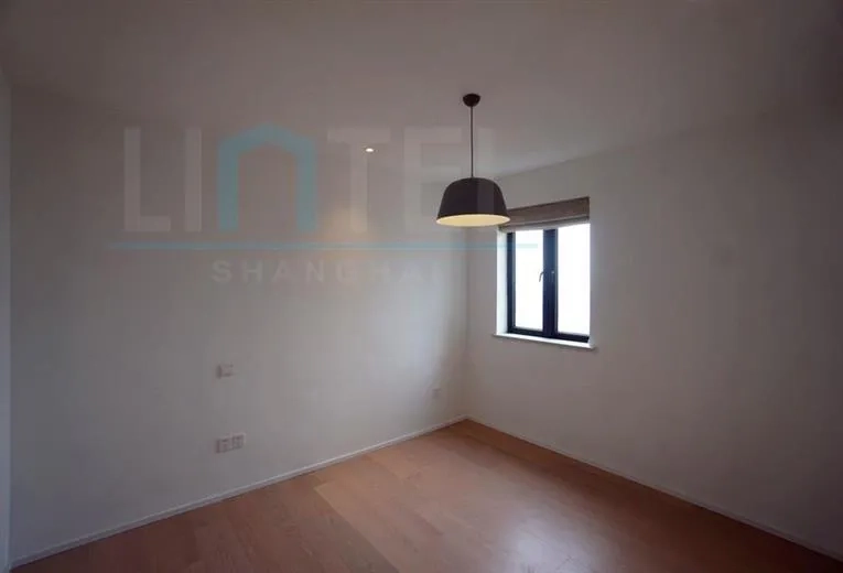 Rm 18C No 1 Grand Plaza(11)