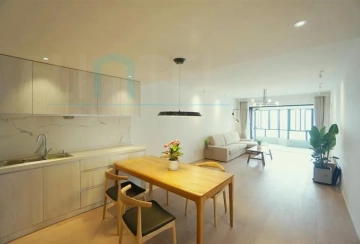 Rm 18C No 1 Grand Plaza(2)