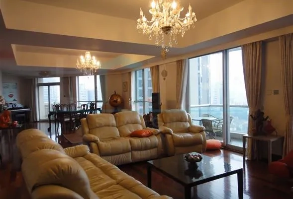 Rm 18C No 2 Chevalier Place