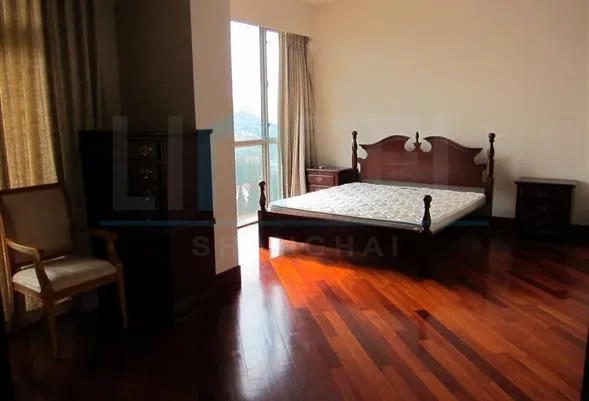 Rm 18C No 2 Chevalier Place(5)