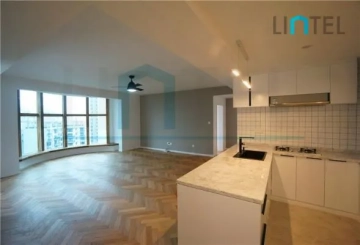 Rm 18C Royal Mansion(7)