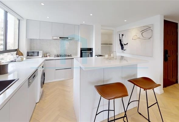 Rm 1901 No 1 Central Residence I(3)