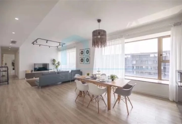 Rm 1901 No 2 G-Bund Residence