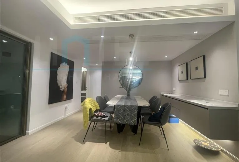 Rm 1901 No 4 Eight Park Avenue(2)