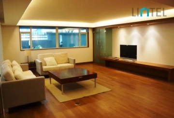 Rm 1A Gao'an Court