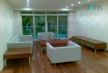 Rm 1B Huating Court