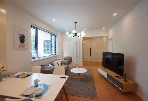 Rm 2 No 1795 Huaihai middel Road(2)