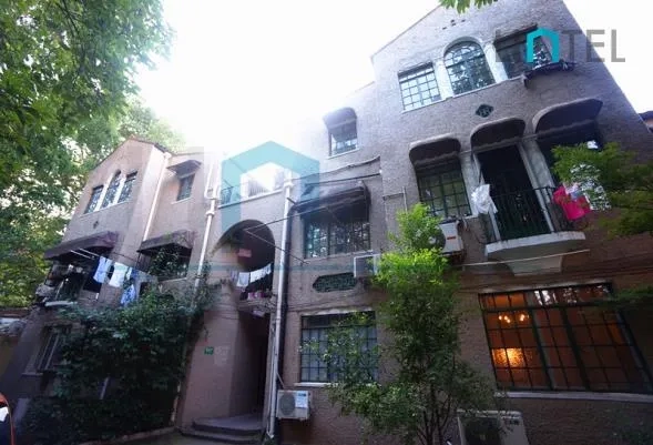 Rm 2 No 827 Huashan Road(11)
