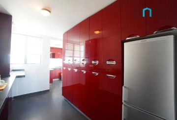Rm 20 No 1206 Huaihai middle Road(4)