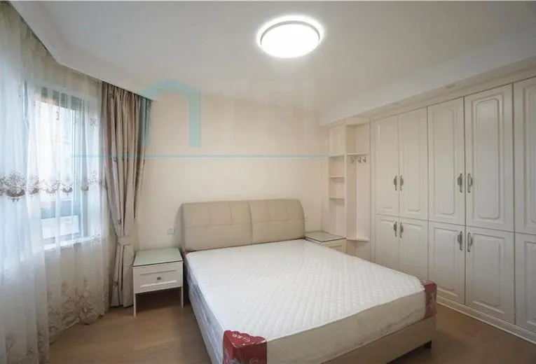 Rm 2001 No 1 Central Residence I(6)