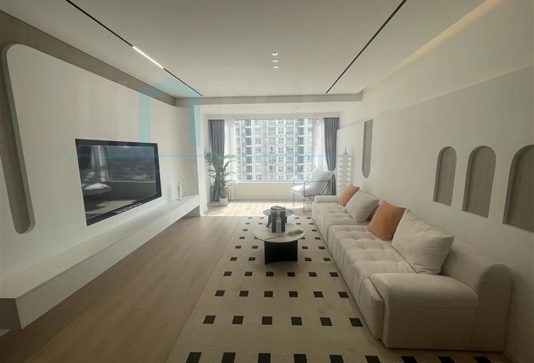 Rm 2001 No 9 Edifice