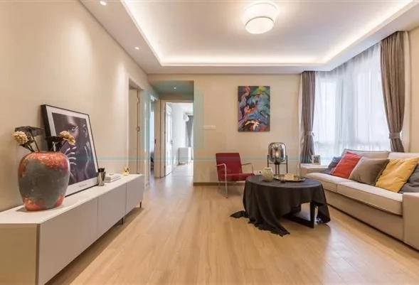 Rm 2002 No 1 Manhattan Heights(2)