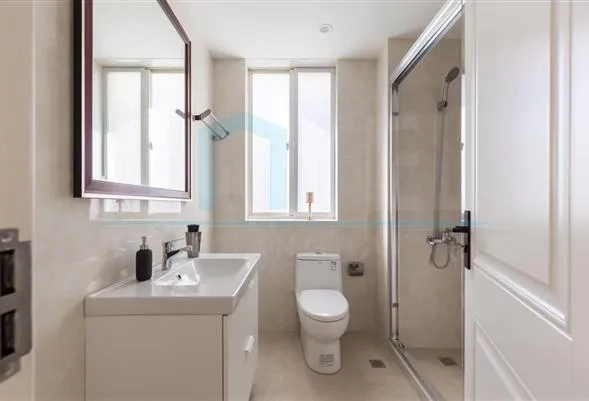 Rm 2002 No 1 Manhattan Heights(6)