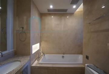Rm 2002 No 2 Majesty(11)