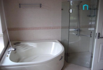 Rm 201 No 10 Green Court I(8)