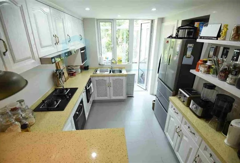 Rm 201 No 2 Lane 280 Wukang Road(7)