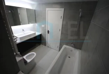 Rm 201 No 31 Lane 99 HuangjinChengdao Road(6)