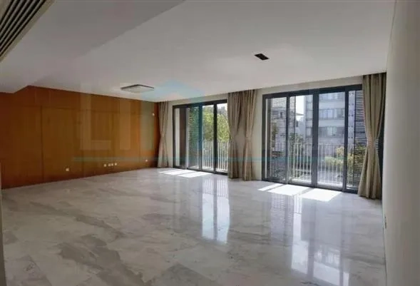 Rm 201 No 363 Lakeside Ville(2)