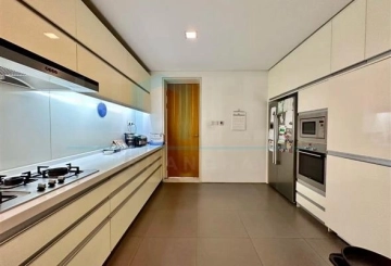 Rm 201 No 378 Lakeside Ville(6)