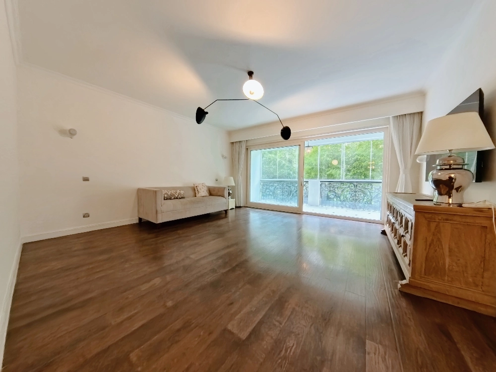 Rm 201 No 477 Yongjia Road