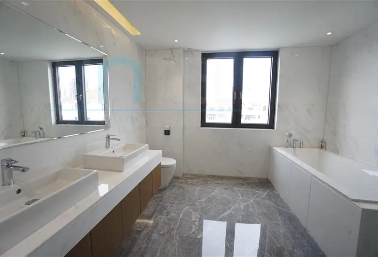 Rm 202 No 1 Fairlake Le Chambord(21)