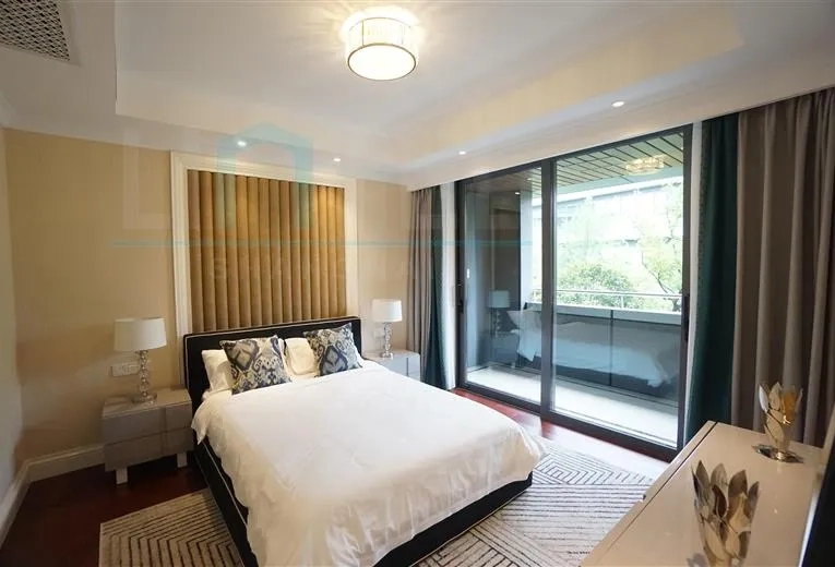 Rm 202 No 10 One Riviera Park(12)