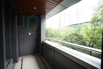 Rm 202 No 10 One Riviera Park(13)