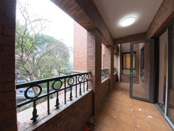 Rm 202 No 3 Green Court I(9)