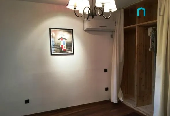 Rm 204 No 4 Lane 732 Huashan Road(6)
