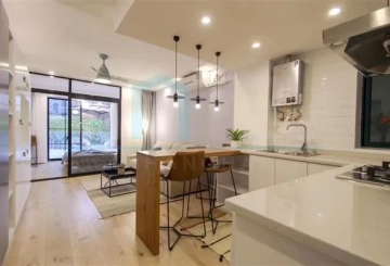 Rm 204 No 7 Regents Park
