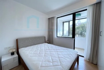 Rm 205 No 2 Lane 1735 Huaihai middle Road(7)