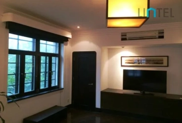 Rm 206 No 934 Nanjing west Road(6)