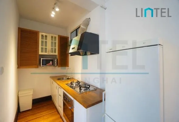 Rm 209B No 1326 Huaihai middle Road(4)