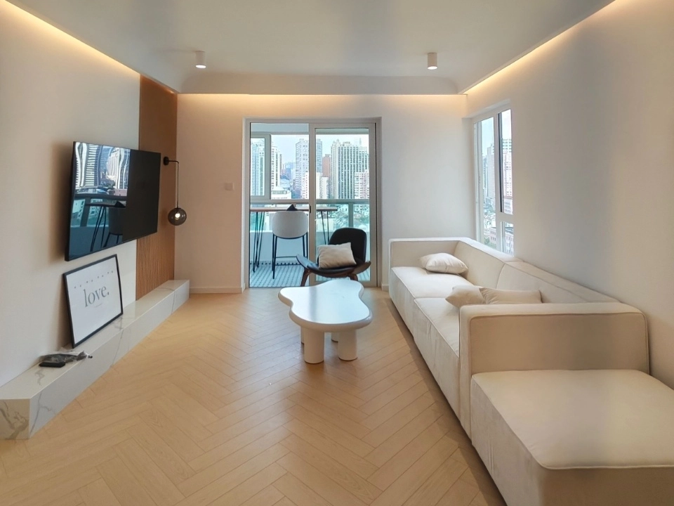 Rm 20A No 10 One Park Avenue