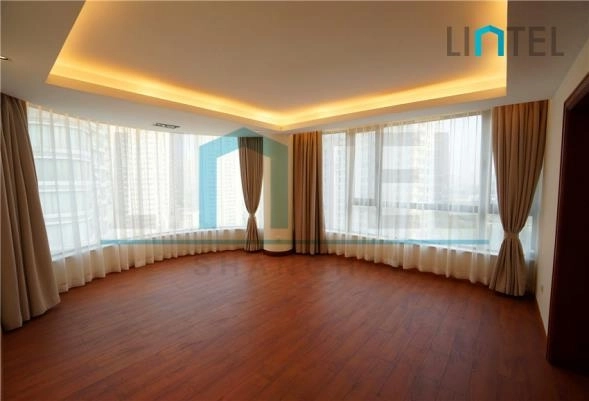Rm 20B No D16 Top of City(11)