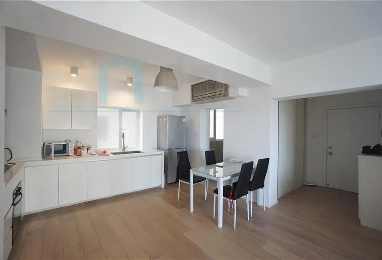 Rm 20D No 3 Ambassy Court(4)