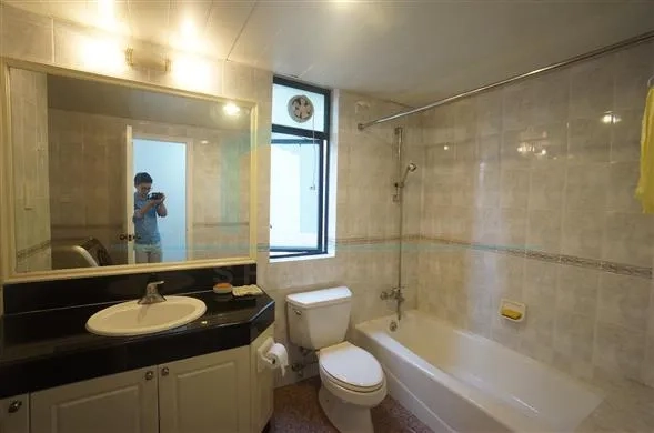 Rm 20E No 9 Grand Plaza(10)