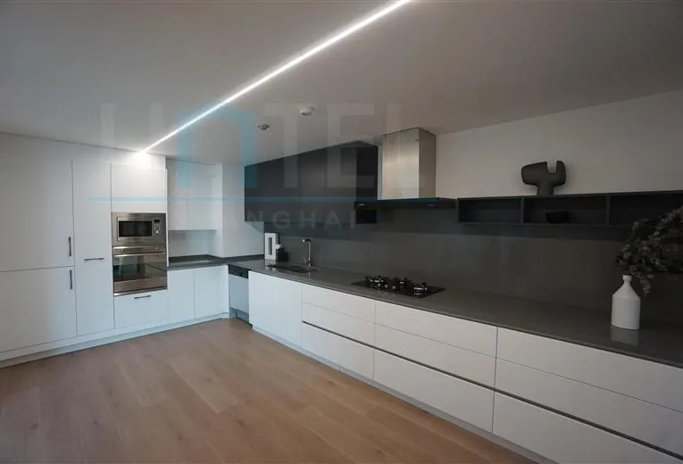 Rm 20F Unit 3 No 3 Shimao Riviera(8)