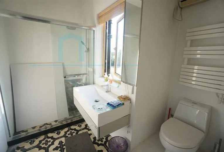 Rm 21 5F No 93 Fuxing west  Road(8)