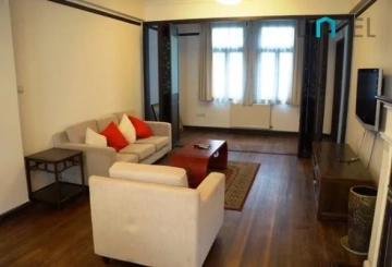 Rm 210 No 2 Lane 886 Nanjing west Road(2)