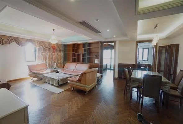 Rm 2101 No 2 Top Of City Residence(3)