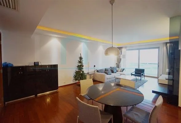 Rm 2102 No 2 Wellington Garden(3)