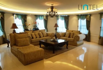 Rm 2102 No A Oriental London Plaza