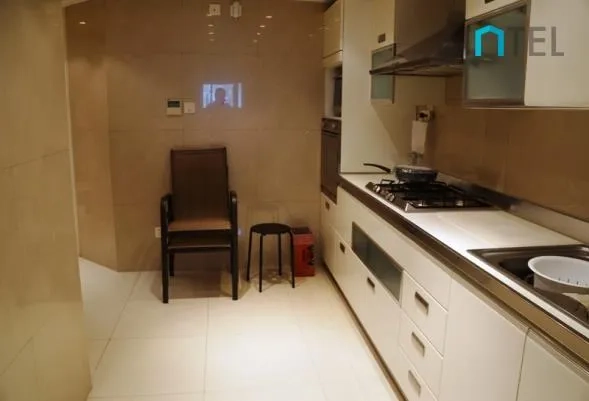 Rm 2102 No A Oriental London Plaza(4)