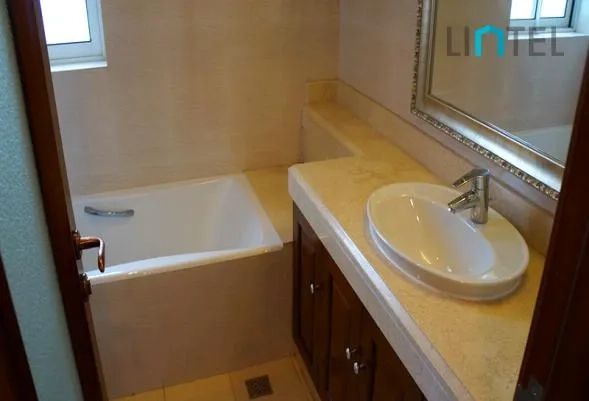 Rm 2105 No 13 Grand Jewel Apartment(7)