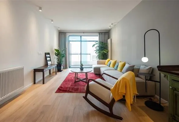 Rm 2106 No 3 Manhattan Heights
